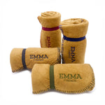 Roll-up dog blanket in reversible eco-fur