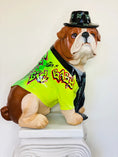 Load image into Gallery viewer, Bulldog with luxury Hat Statue