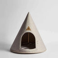 Load image into Gallery viewer, Nooee Pet Cave Lucy (M) – Cream/Brown