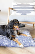 Load image into Gallery viewer, Quinn Dog Bed
