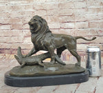 Majestic Bronze Lion vs Crocodile Statue by Delabrierre – Wildlife Showdown on Marble Base