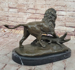 Majestic Bronze Lion vs Crocodile Statue by Delabrierre – Wildlife Showdown on Marble Base