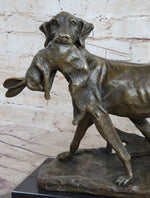 Hot Cast Bronze Sculpture of Hunting Dog Retriever with Rabbit in Mouth