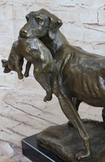 Hot Cast Bronze Sculpture of Hunting Dog Retriever with Rabbit in Mouth