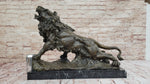 Majestic Bronze Lion in Roaring Pose – Dynamic Wildlife Sculpture on Marble Base