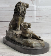 Male and Female Lions African Lion Safari Savannah Bronze Sculpture Statue Art Decor