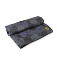 Load image into Gallery viewer, Body Glove Sun & Sand Waterproof Throw - Pet Blanket - Tropical Black - OS