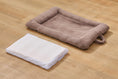 Load image into Gallery viewer, Cozypaws Insulated Warming Pet Mat for Cats and Dogs
