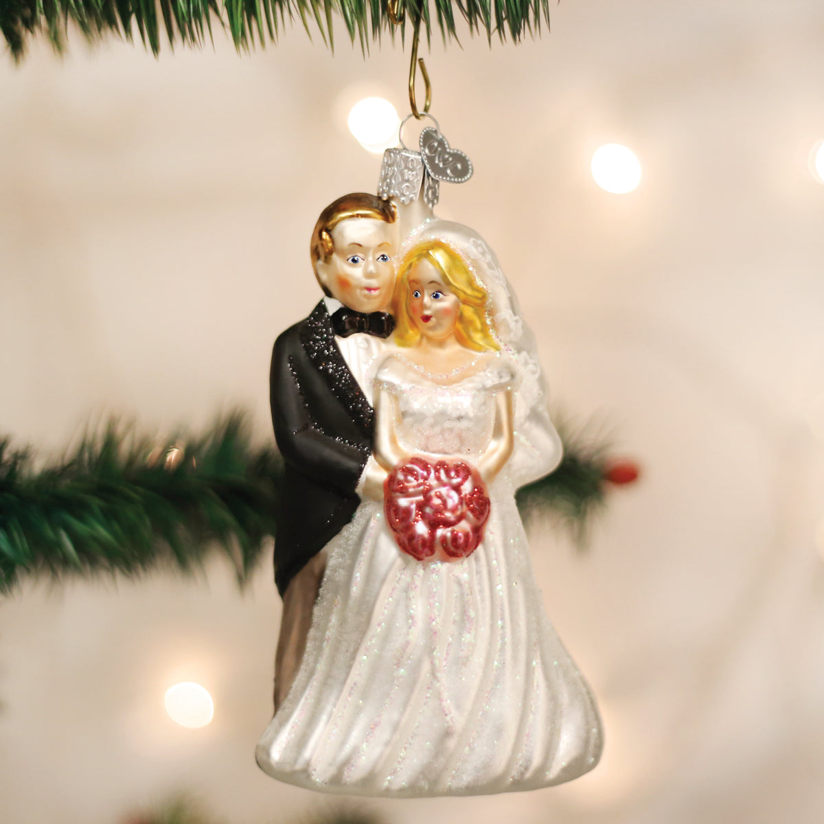Bridal Couple Ornament - Southlake Paws