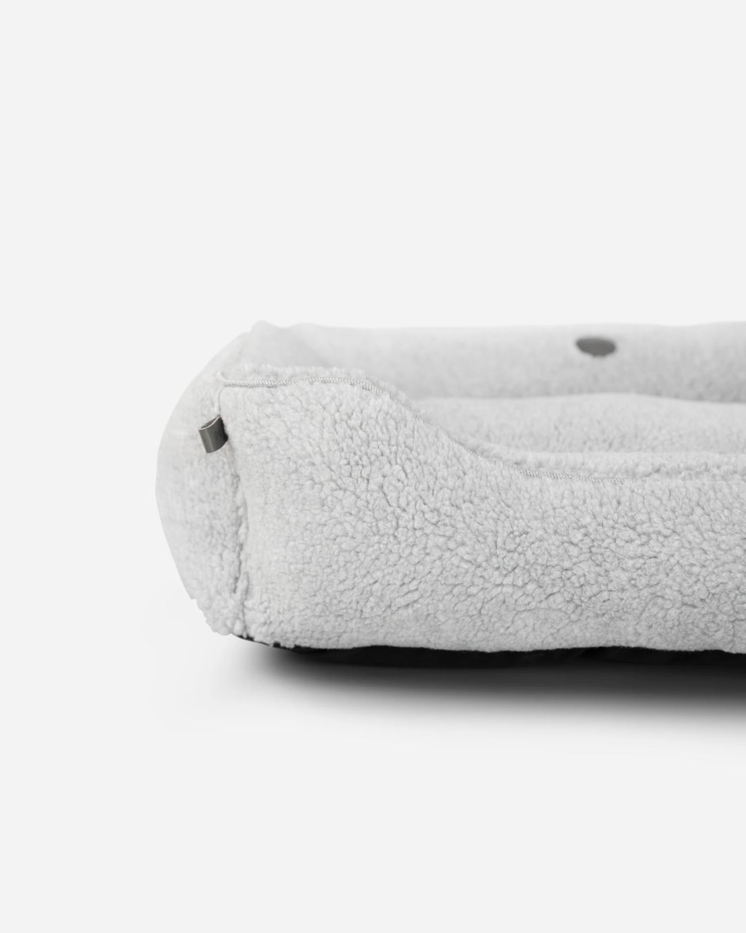 Chester & Lee | Furry Sleeper Dog Bed Gray - image 3
