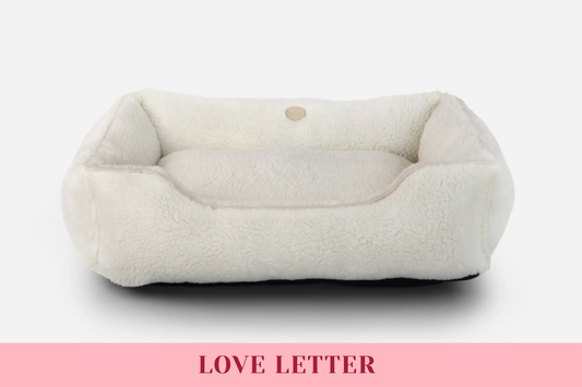 Chester & Lee | Furry Sleeper Dog Bed Beige