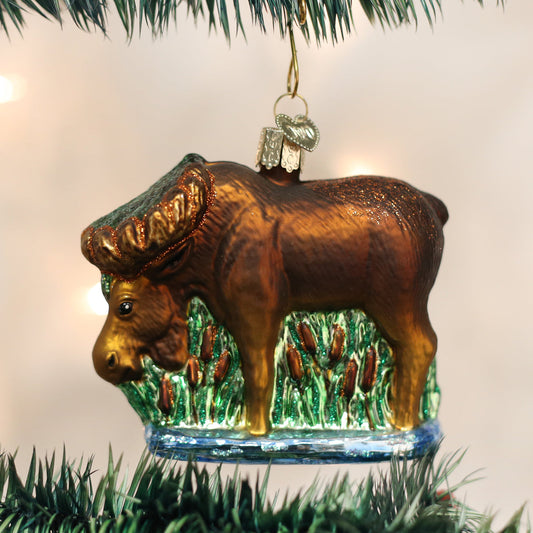 Munching Moose Ornament - Southlake Paws