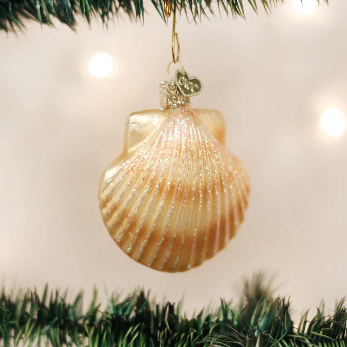 Scallop Shell Ornament - Southlake Paws
