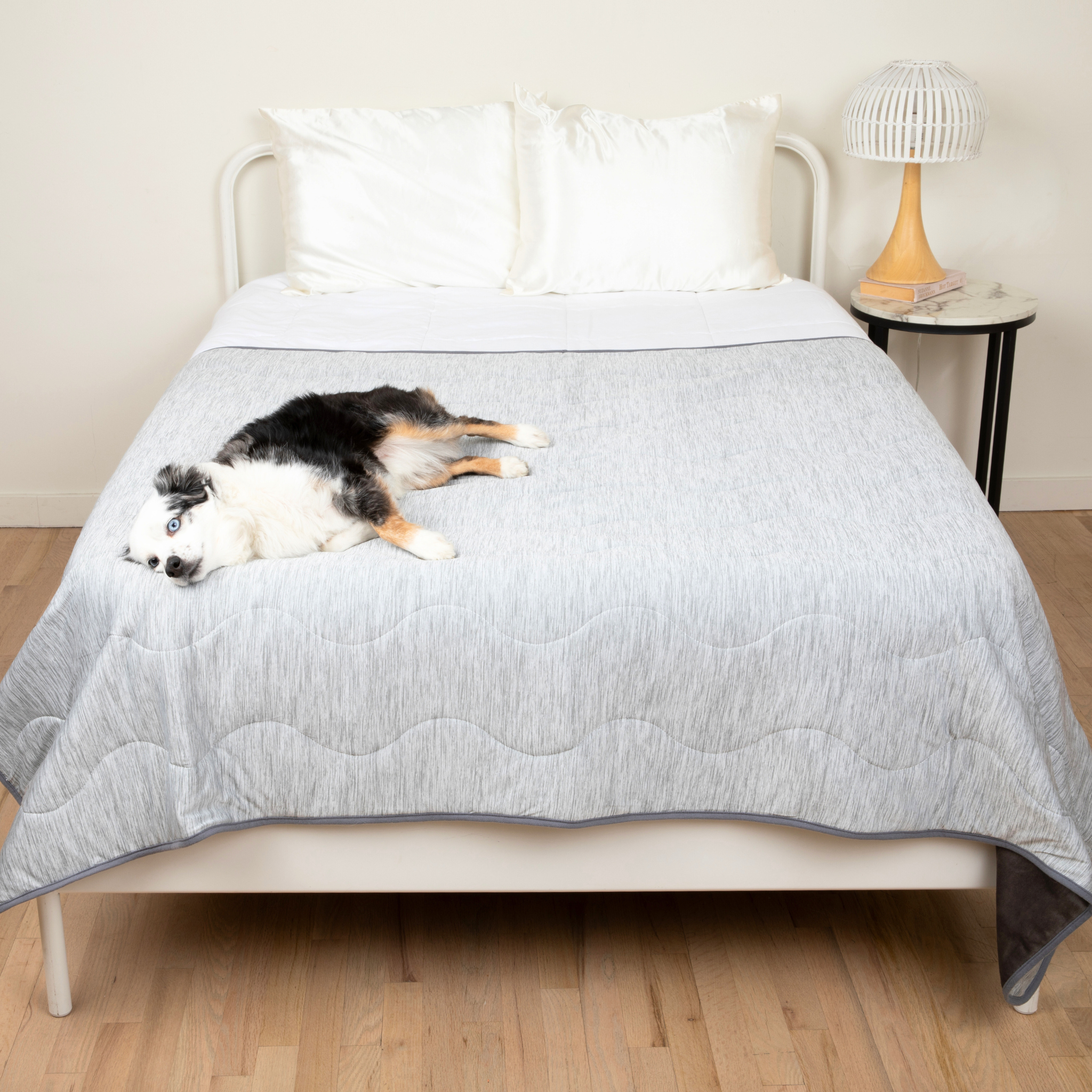 PupChill™ Cooling Waterproof Blanket - Arctic Grey 