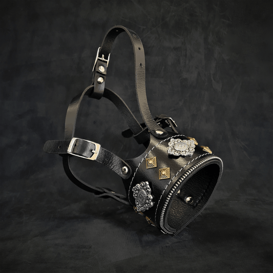 The "Aztec" leather muzzle BLACK by Bestia Dog Gear