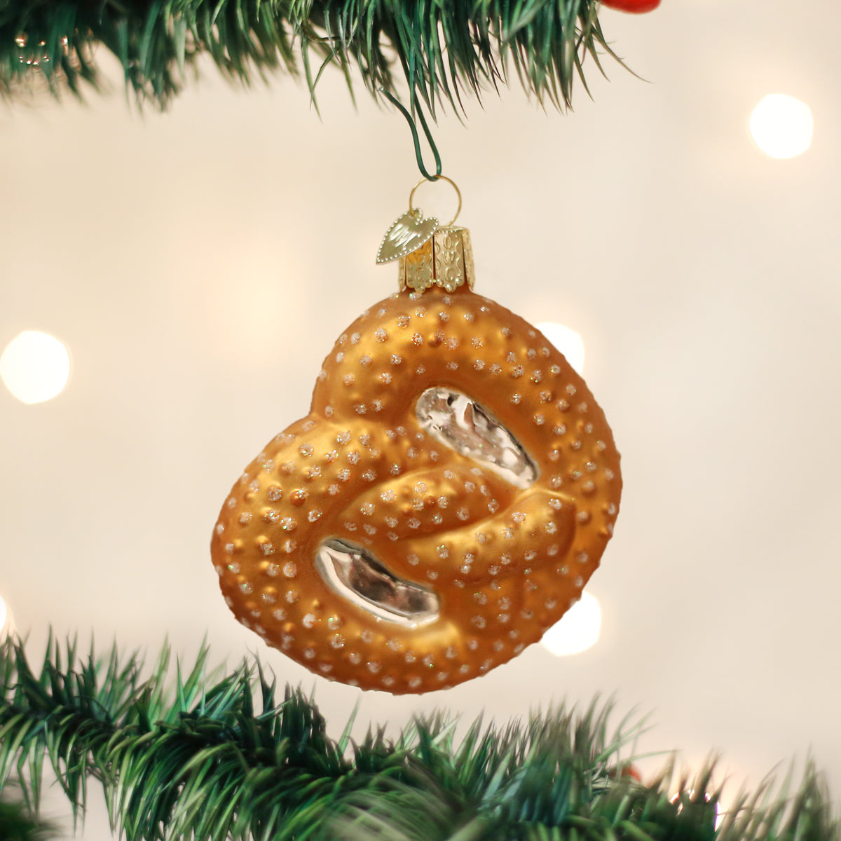 Pretzel Ornament - Southlake Paws