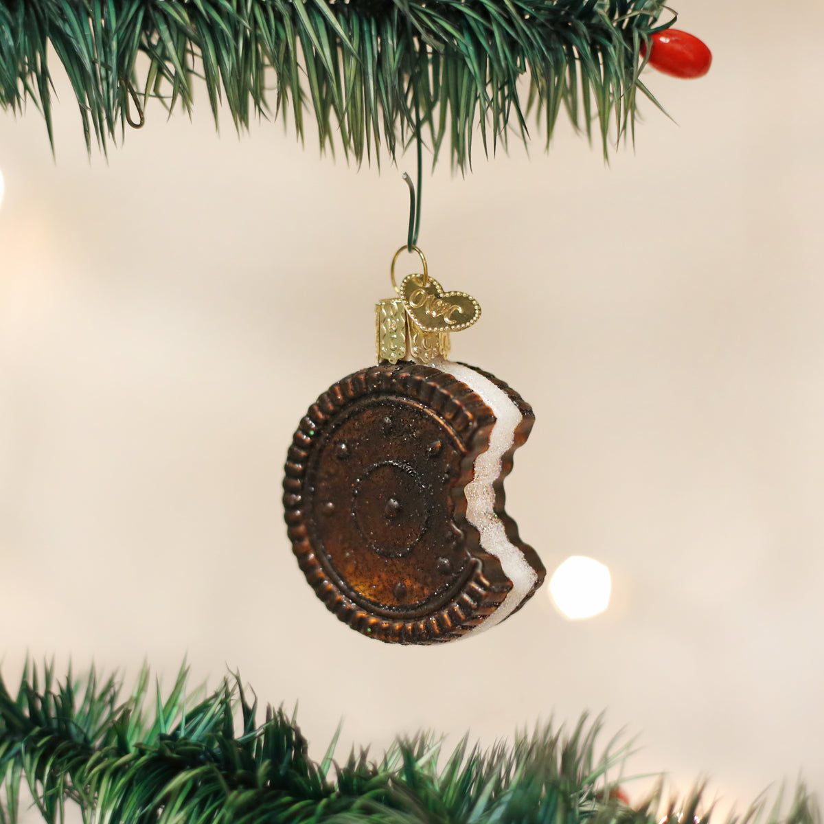 Sandwich Cookie Ornament - Southlake Paws