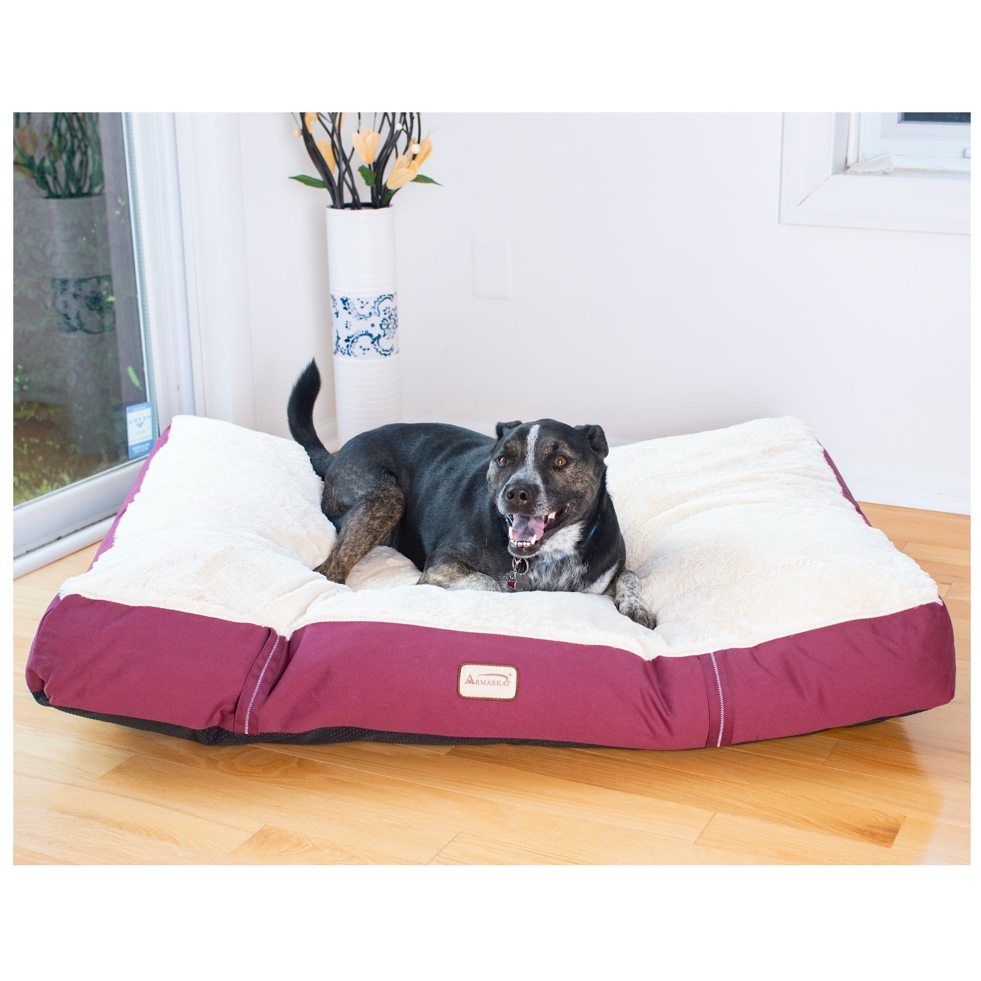 Armarkat Pet Cushion M02HJH/MB-L - Ivory - Large