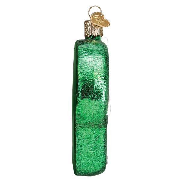 Putting Green Ornament - Southlake Paws