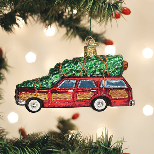Station Wagon With Tree Ornament - Southlake Paws