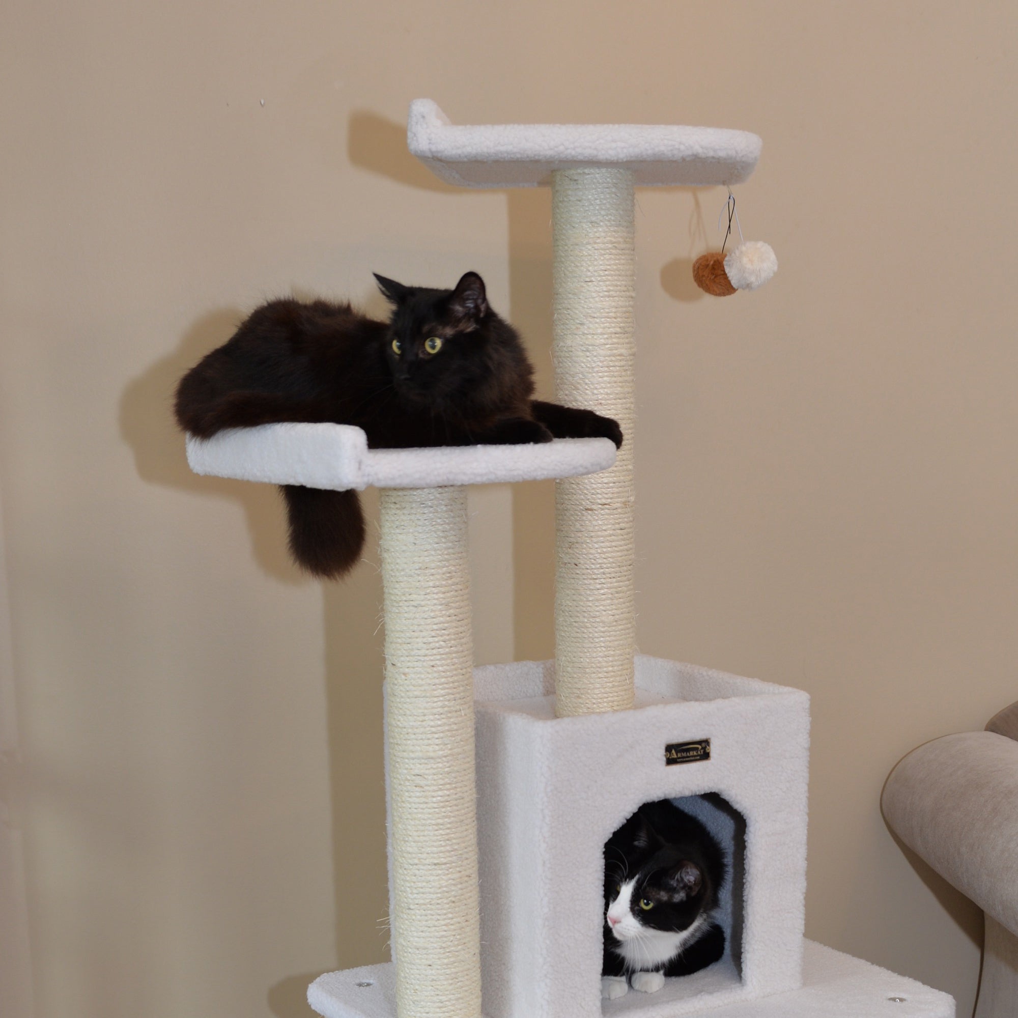 Armarkat Classic Cat Condo B6203 - Ivory