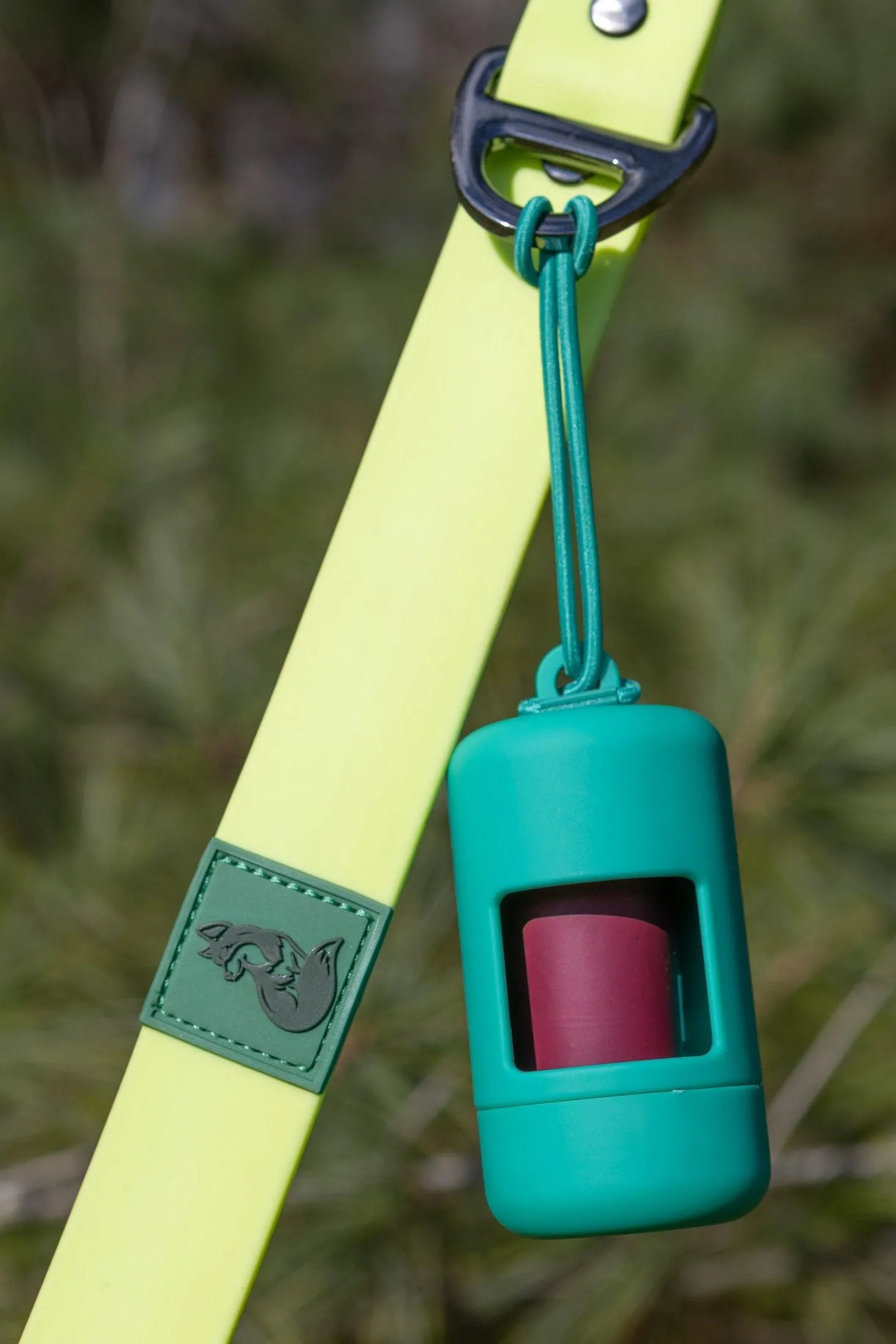 Fresh Peppermint Waste Bag Dispenser - Southlake Paws
