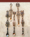 Load image into Gallery viewer, History of Lovespoons
