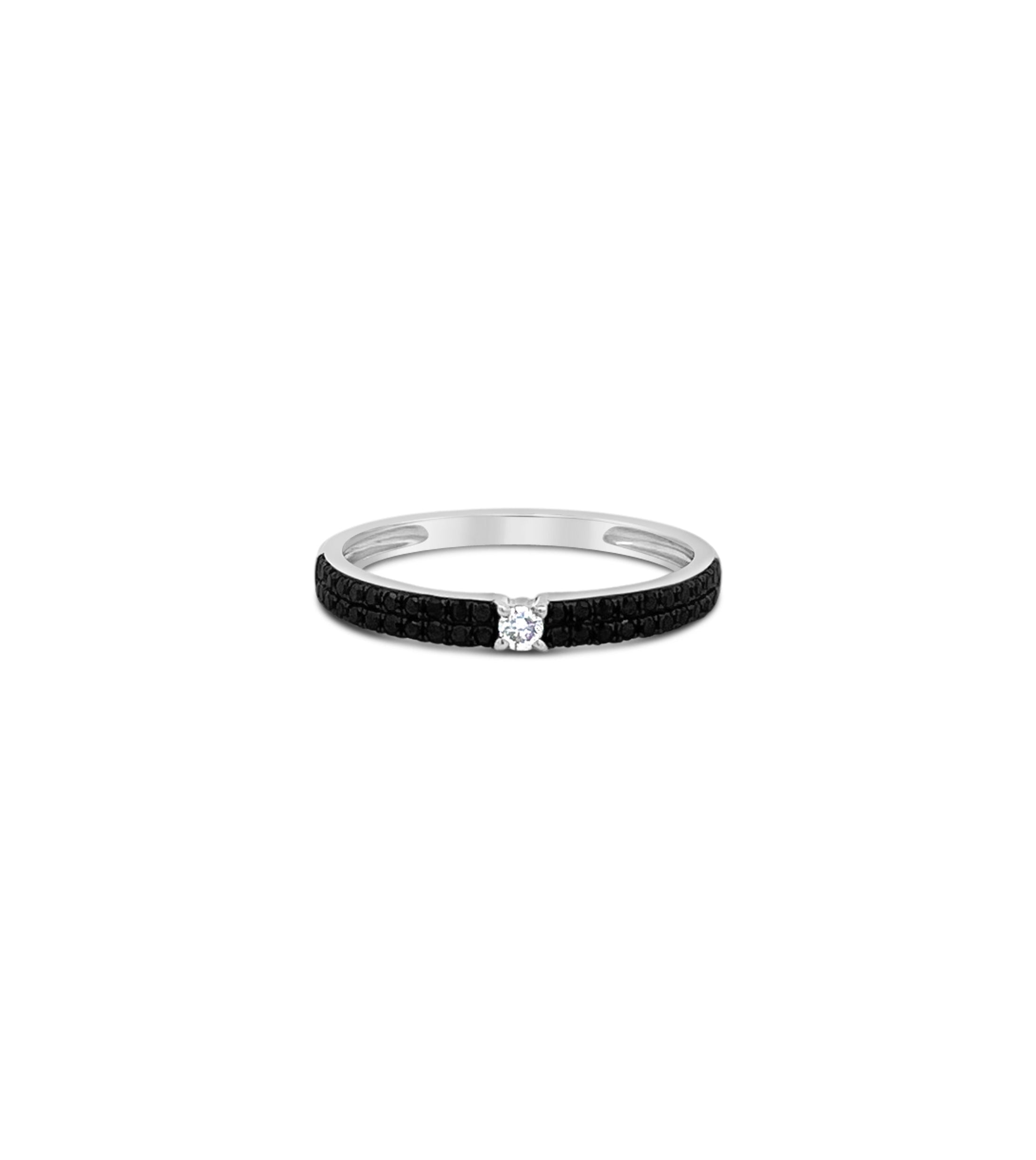 OLIVE & CHAIN Black & White Diamond Ring - Yellow Gold, 6.0