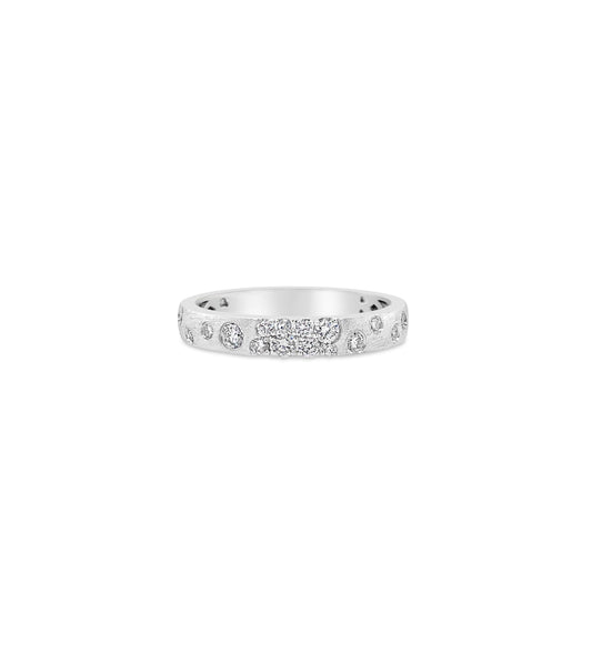 OLIVE & CHAIN Diamond Celestial Petite Band - Yellow Gold, 5.5