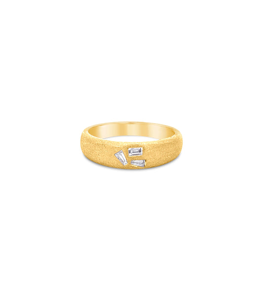 OLIVE & CHAIN Diamond Baguette Cluster Signet Ring - Yellow Gold, 5.0