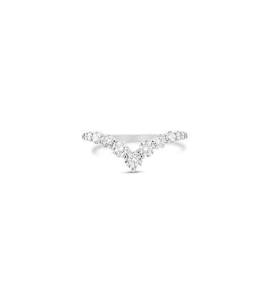 OLIVE & CHAIN Diamond Signature Chevron Ring - White Gold, 5.0