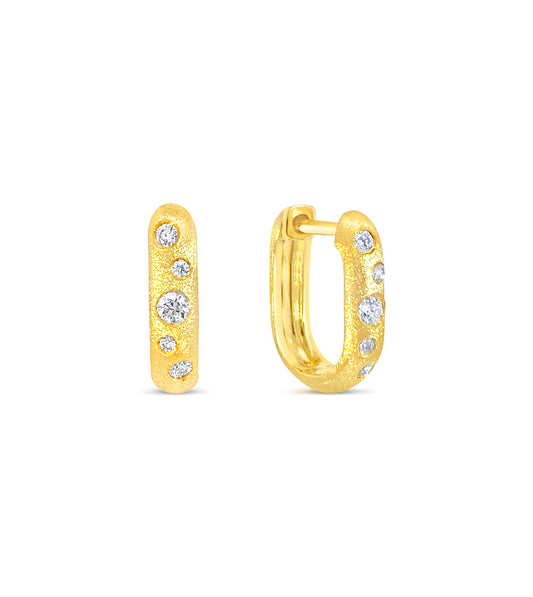 OLIVE & CHAIN Diamond Scatter Huggie Earring - Yellow Gold