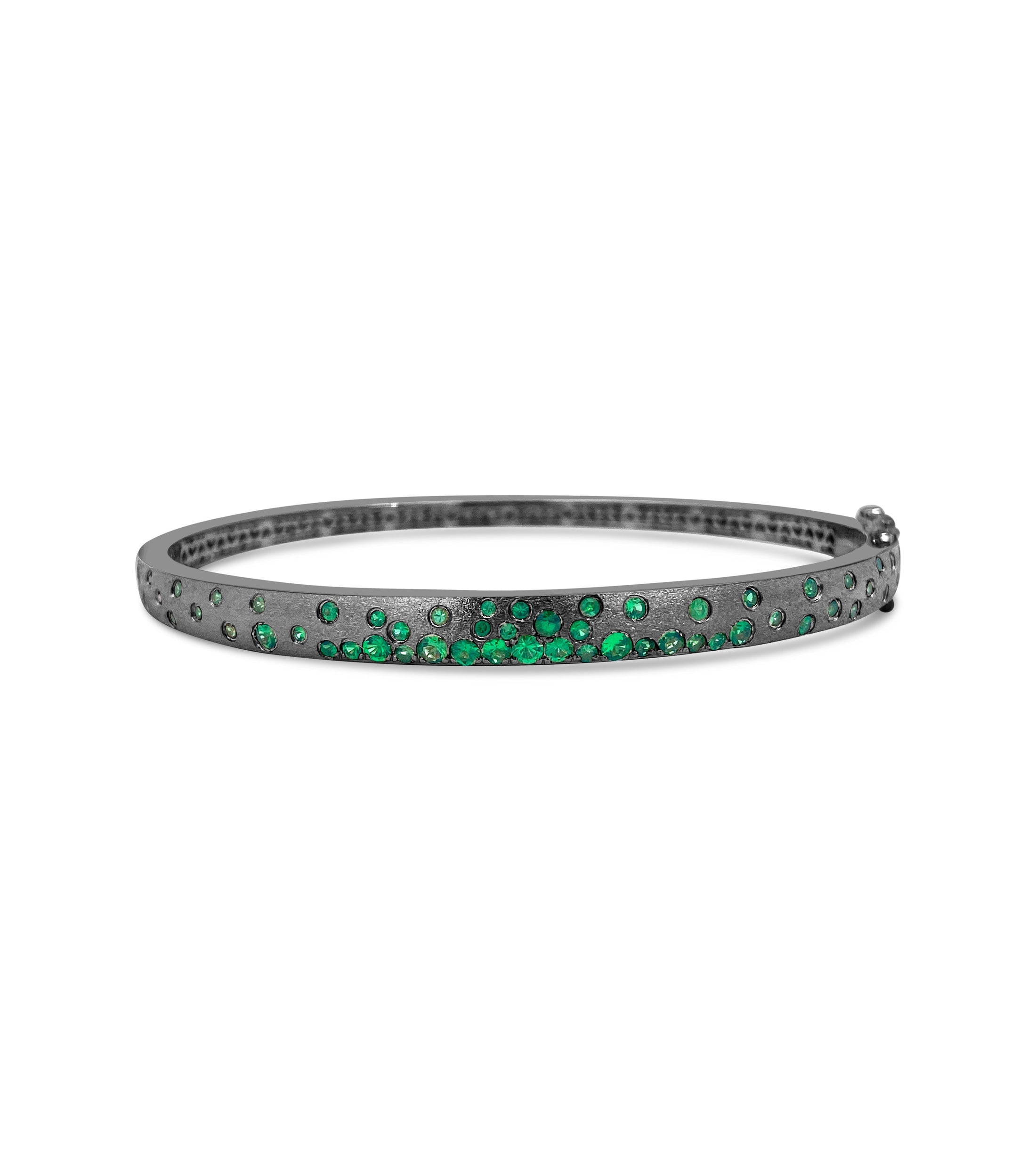 OLIVE & CHAIN Tsavorite Celestial Slim Bangle - Black Gold