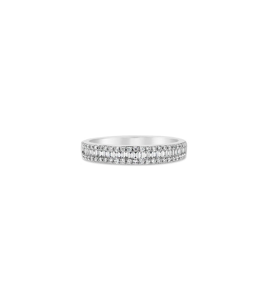OLIVE & CHAIN Baguette & Round Diamond Band - White Gold, Petite, 4.5