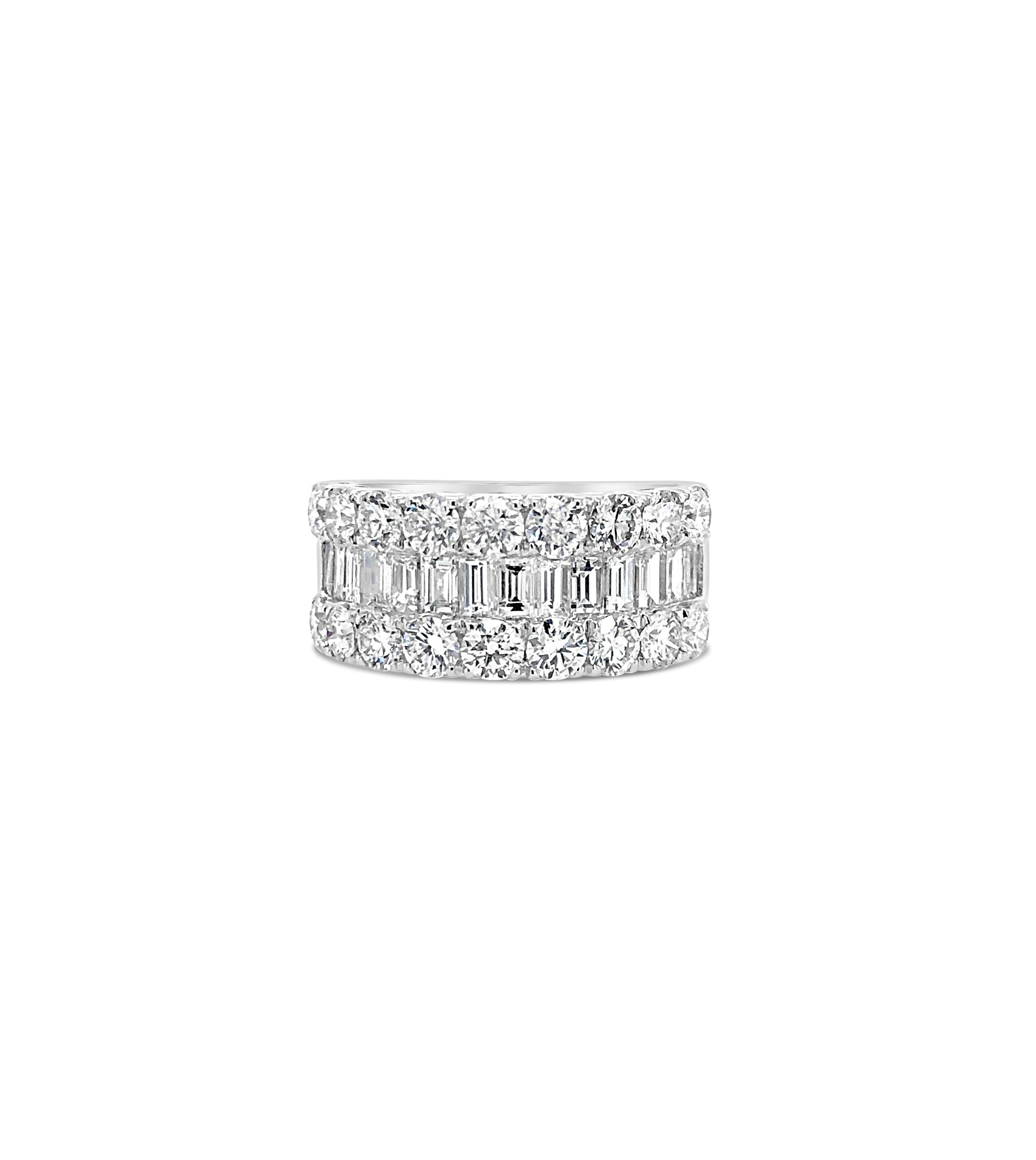 OLIVE & CHAIN Baguette & Round Diamond Band - White Gold, Petite, 6.0