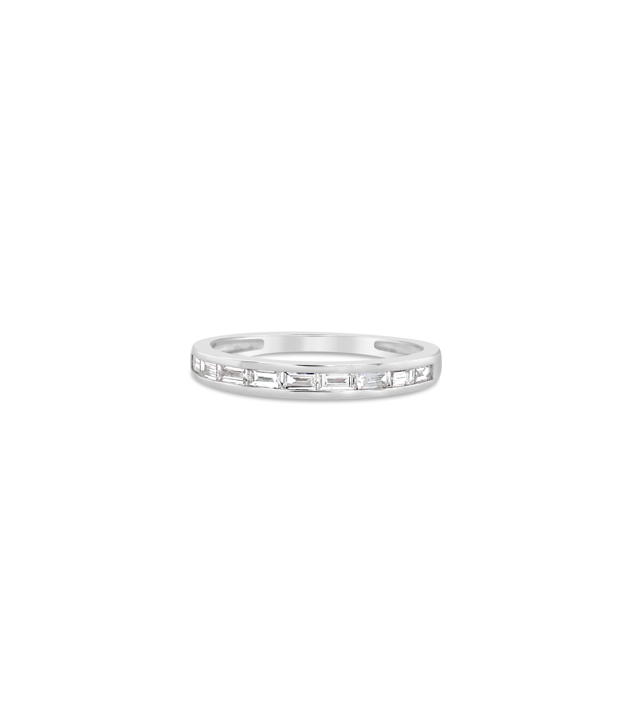 OLIVE & CHAIN Diamond Baguette Channel Set Band - Yellow Gold, 6.0