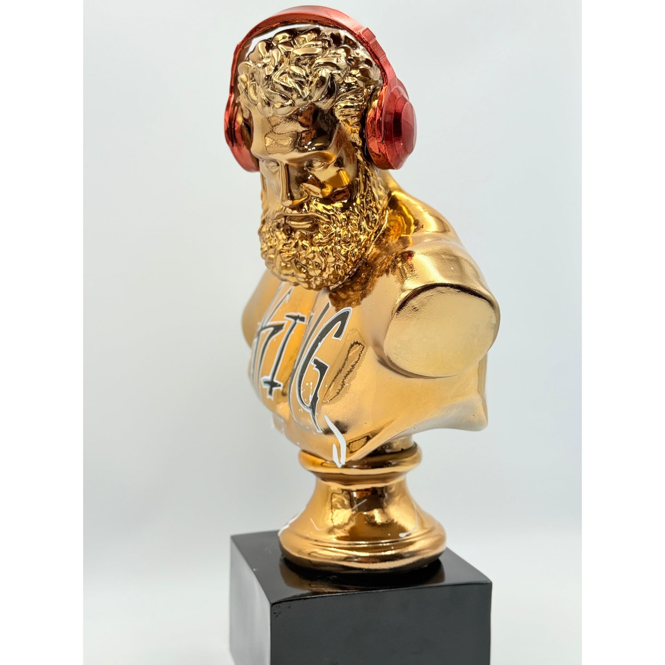 DJ Hercules Sculpture - The King Edition - king dj hercules sculpture, luxury bust, product image 4