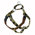 Load image into Gallery viewer, Archie Loves Mud Freedom No-Pull Dog Harness – EarthStyle
