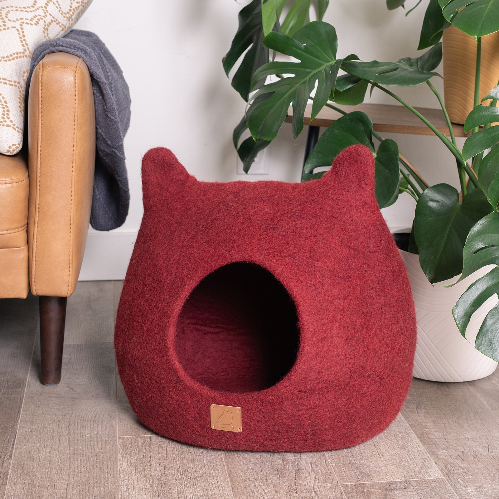 Wine Burgundy | Ear Style Cave