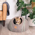 Load image into Gallery viewer, Stripe Design | Round Style Cave
