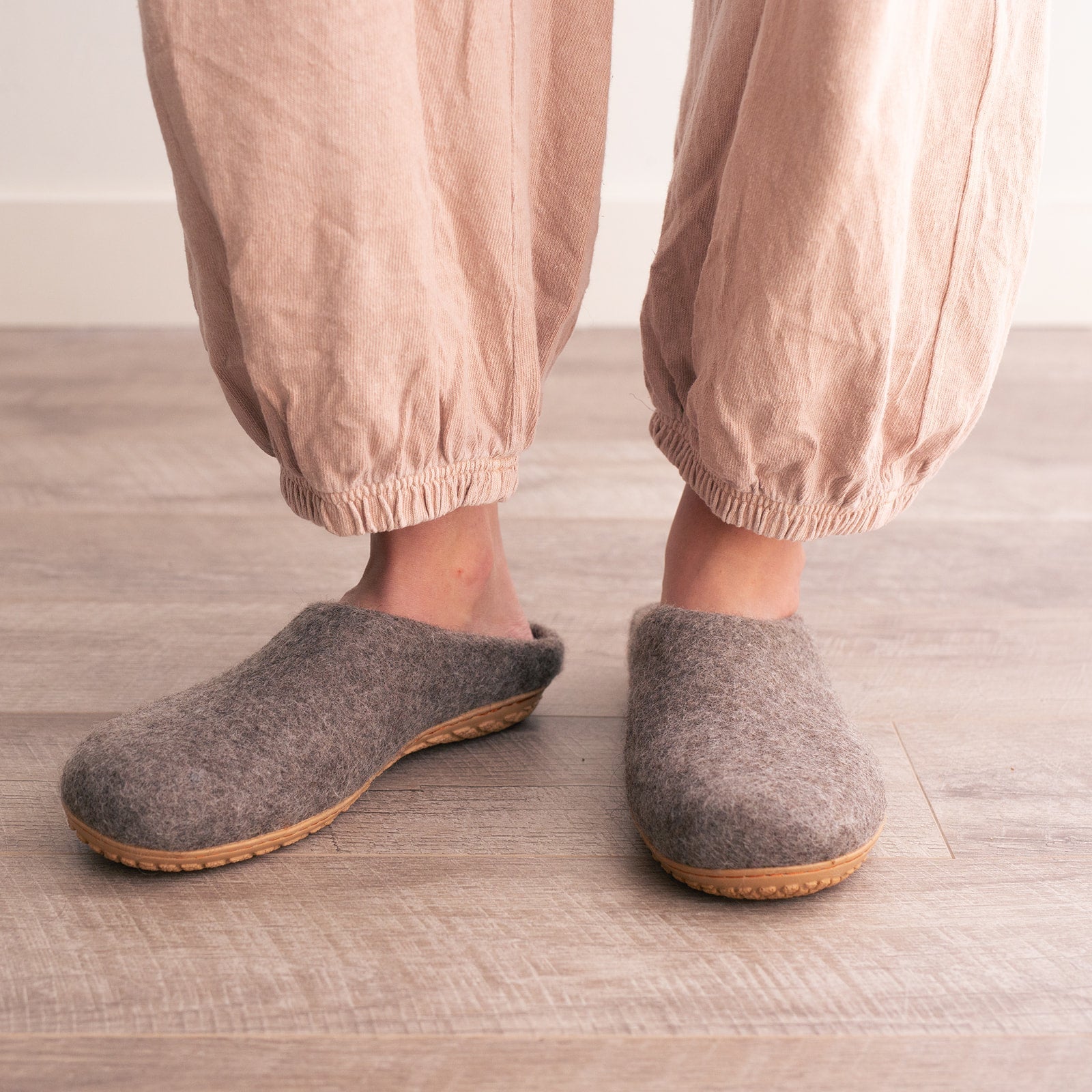 Earth Brown | Luxury Organic Merino Wool Slippers - Southlake Paws