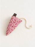 Load image into Gallery viewer, MODERN MOUSE - FLORAL
