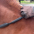 Load image into Gallery viewer, Comfort Connect Rein - Intermittent Padding for Equal Rein Length and Hand Support
