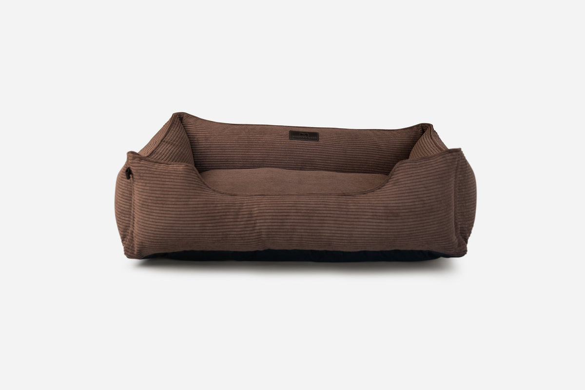 Pet Beds Premium Chester & Lee | Milk Chocolate Sleeper Dog Bed