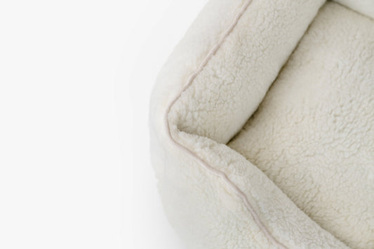 Chester & Lee | Furry Sleeper Dog Bed Beige
