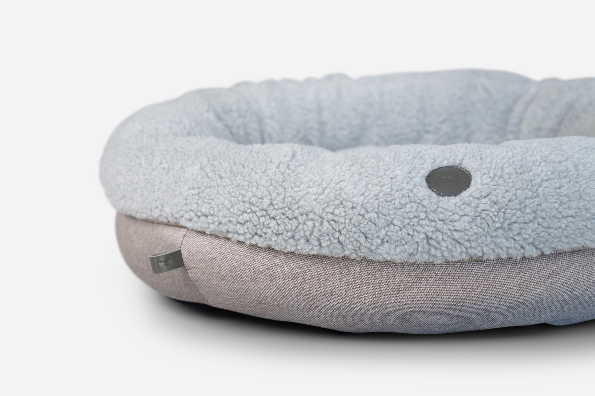 Pet Beds Premium Chester & Lee | Furry Gray Donut Dog Bed