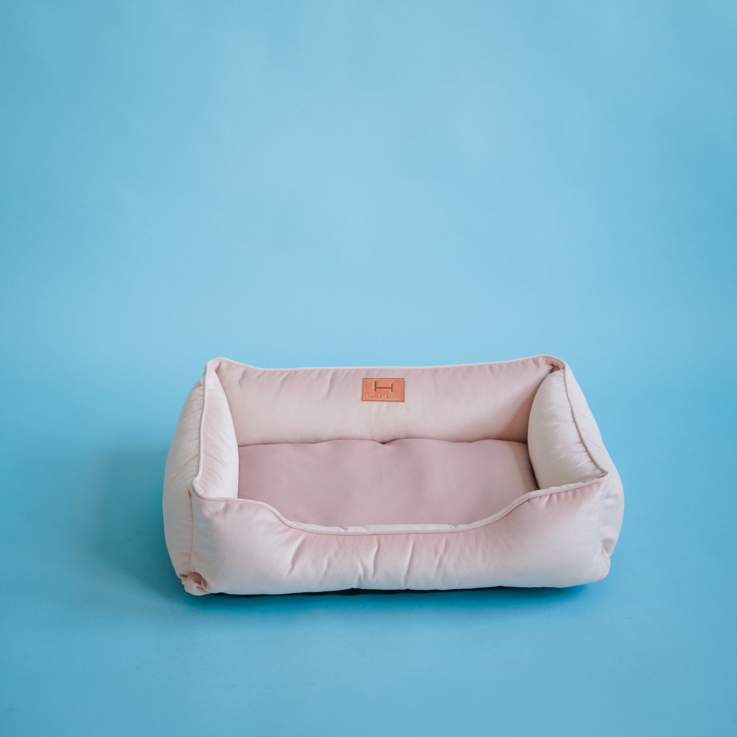 Velvet Cat Bed Dreamer - Southlake Paws