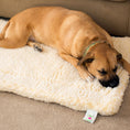 Load image into Gallery viewer, HuggleFleece® Mat Cat & Dog Bed - image 9
