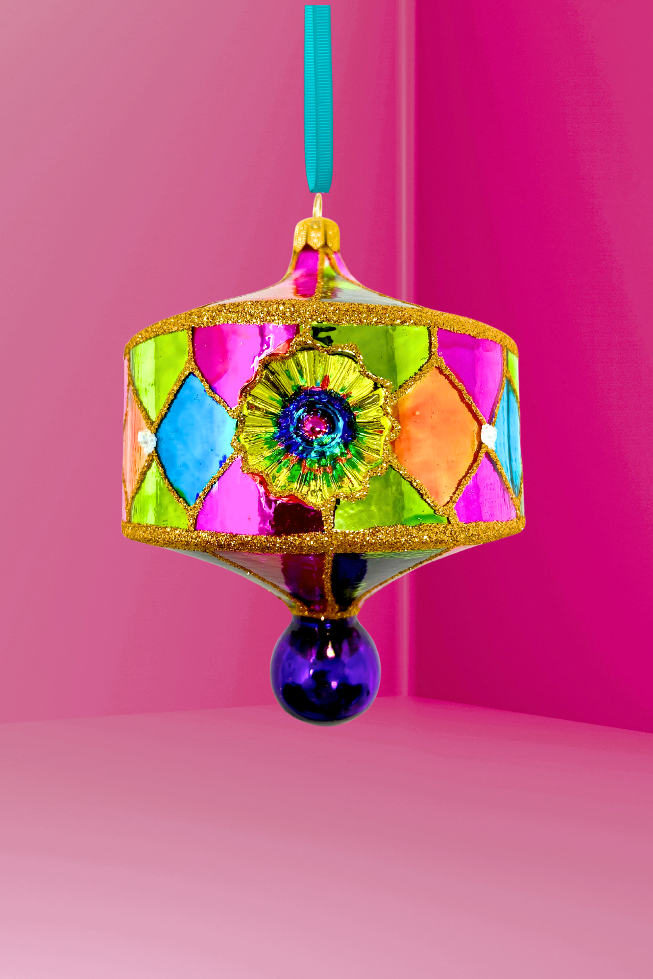 Havana Reflector Polish Glass Ornament - Southlake Paws