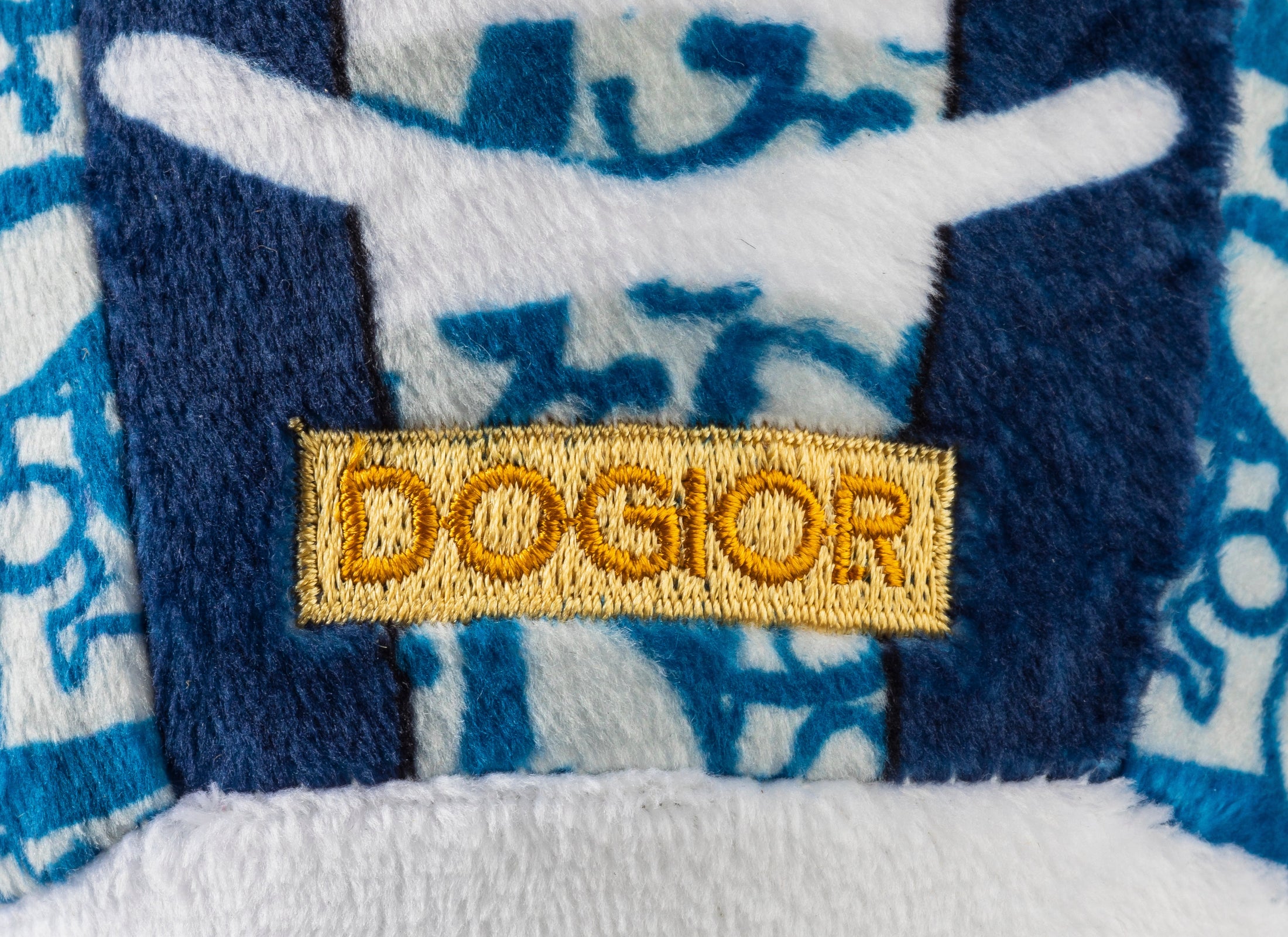 Dogior High-Top Tennis Shoe